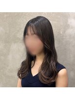 山野愛子美容室 銀座店&nbsp;コテ巻きミディアムレイヤーゆるふわ巻大人レイヤースタイル