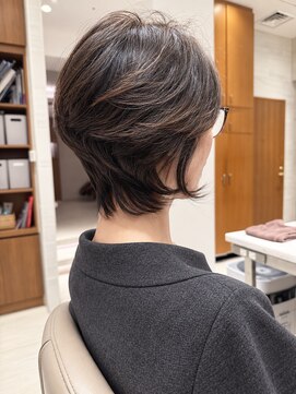 ピークアブー アヴェダ ギンザシックス(PEEK-A-BOO AVEDA GINZASIX) ウルフニュアンスショート