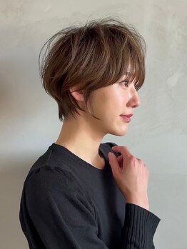 lico by rimo【リコ】辻堂/レイヤーカット/髪質改善/縮毛矯正/白髪染めの写真/繊細なカット技術も持つ精鋭スタイリストが集結！あなたに似合う理想のショートスタイルへ◇