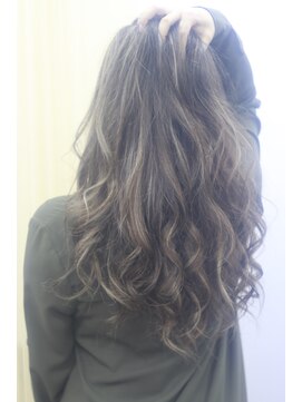 ラクシス 新都心店(Luxis) ☆外国人風抜け感メッシュ☆