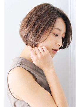 アグノス 青山(Agnos) ★イメチェンマロンベージュ前髪小顔カット耳かけAラインボブ