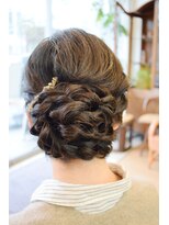 ベル(BELL)&nbsp;上品なアップスタイル　【BELL桜新町/用賀】