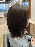 伸ばし中ツヤストレートミディ