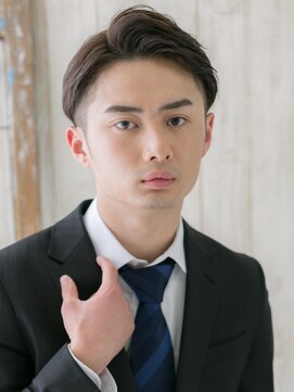 グルーミングサロン バーバー キャッスル 北浦和西口(Grooming salon Barber Castle) 七三分けウェットスタイルのフェードカットマッシュO北浦和