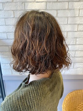 ココア グロウ(COCOA Glow) 切りっぱなしボブ