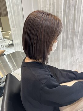 ループス(Roops) 大人可愛いストレートボブ♪Roops 高石奈月