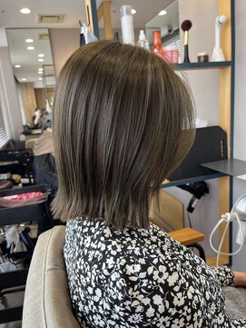 グロウ バイ フェイス(GLOW by face) 20代 30代 オリーブグレージュ オリーブベージュ