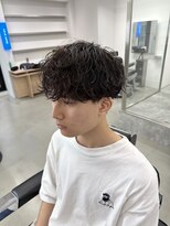 波巻きスパイラルパーマ　メンズカット　名古屋　眉毛