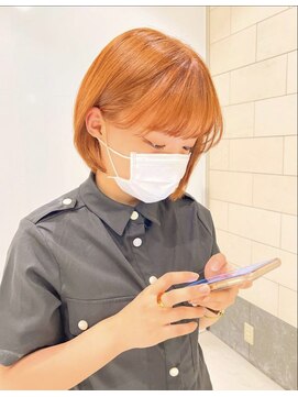 クラメールパリ 福岡(Kraemer Paris) くびレイヤーエモージュデザインカラーシルキーベージュミディ