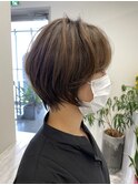 大人美人ショート/レイヤーカット/白髪ぼかし博多
