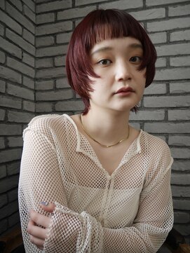 アクアオモテサンドウ(ACQUA omotesando) △ダブルカラーレッドカラーシヨートウルフミニウルフオン眉