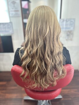 カラーズアンドロッソ(Colors&Rosso) ロングブロンドカラー