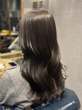 アルベラ(ALVELLA)&nbsp;透明感カラー×巻き髪