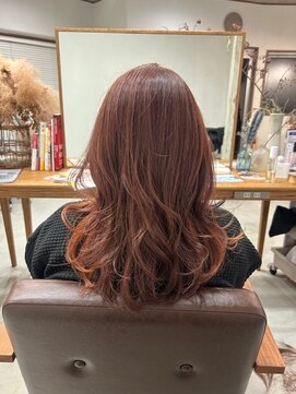 ツキ(TSUKI) ピンクベージュ×イヤリングカラー