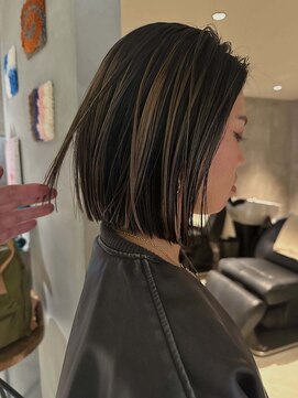 ハウ 心斎橋(how) 透明感コントラストハイライト暗髪ボブブリーチ20代30代40代