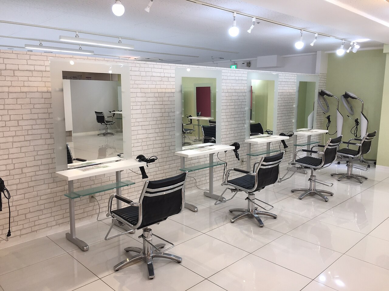 ヘアサロン ミラー 八王子店(MIRROR)｜ホットペッパービューティー