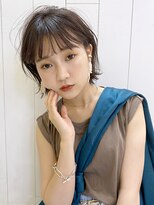 アイティーバイアルバム 藤沢店(IT by ALBUM) ウェーブ風ボブ_カーキグレージュマッシュショート_28117