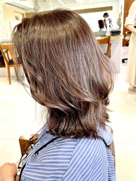 バブ バイネオリーブ(Bab by neolive) 外ハネミディ