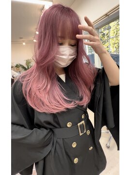 ウッドベル(wood belle) ミディアムレイヤー×レッドピンク