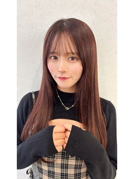 ユーフォリア 渋谷グランデ(Euphoria SHIBUYA GRANDE) 暗髪ロング ぴんくブラウン ストレートヘア ぱっつん前髪