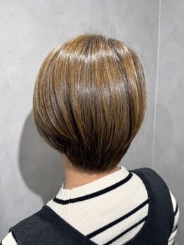リアンヘアー(Lian hair)の写真/【グレイカラーでも明るくお洒落に！】ダメージレスのイノアカラーで白髪もしっかり馴染ませ、ツヤ髪に◇