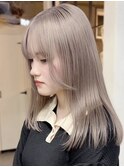 ハイライトカラーミルクティーベージュレイヤーカット
