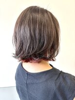ゴウトゥデイシェアサロン 町田店(GO TODAY SHAiRE SALON)&nbsp;クセを活かした切りっぱなしボブ/インナーカラー赤