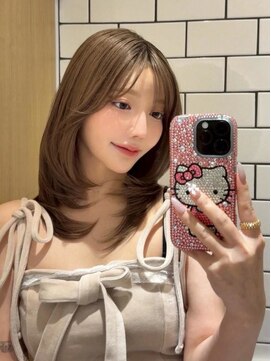 フィル 横浜(fil) ミディアム_大人ガーリーダークアッシュ似合わせカット