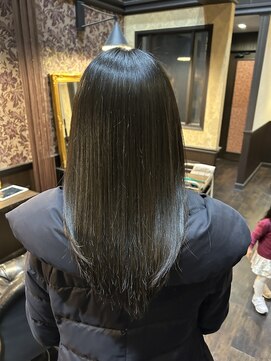 アンティーク 美術館前(antique) うる艶酸熱ストレート