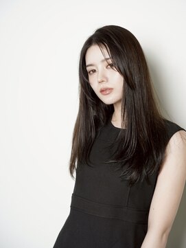 ハーツオオサカ(HE:ARTS OSAKA) レイヤーロング × 大人水光肌