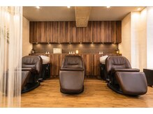 スチャステニィーバイルミ 日ノ出町店(Stastny by Lumi)の雰囲気(フルフラットシャンプーで心までほどける癒しのひとときを☆)