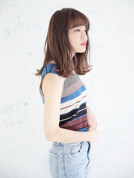 ミル(mille) ハネ感を味方につけたミディ