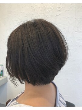 パルケ(Palque) ショートボブ×チャコールベージュ