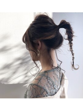 カシェ シモムラ(Cashe'e SHIMOMURA) フィッシュテールアレンジ