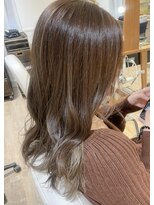 ネオリーブ チロル 横浜西口店(Neolive CiroL.)&nbsp;柔らかまろやかベージュ　艶髪　インナーカラー