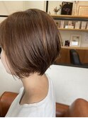 ショートボブ