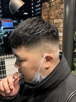 フォーコーナーズ(Four Corners)&nbsp;スキンフェード／フェード／クラップスタイル／バーバー