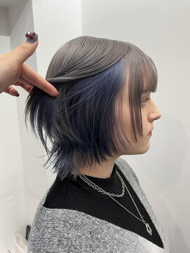 ラフ 原宿(L.a.a.g.f harajuku) シルバー×ブルーカラー ショートレイヤー@原宿