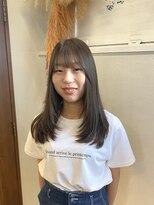 ジル ヘアデザイン ナンバ(JILL Hair Design NAMBA) レイヤーカット♪／オリーブベージュ／透け感／ニュアンスカラー