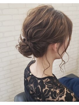 オトヘアー(OTO HAIR) 【ナカムラミカ】シニヨンアレンジ