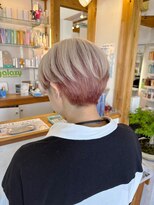 ギャラクシー ヘアードレッサーズ(galaxy hairdressers)&nbsp;アンブレラカラーホワイトベージュインナーカラーピンク