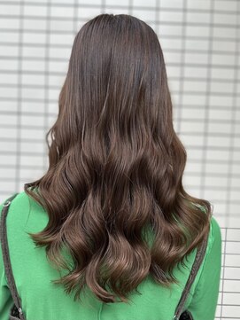 ラウレア(LAULEA) コテ巻き風パーマ/デジタルパーマ/シルキーベージュ/小顔パーマ