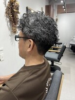 フェリスヘア(feliz hair)&nbsp;強めカールのグレイヘア