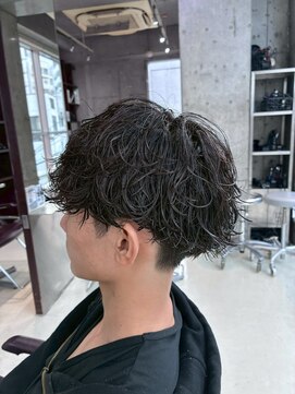 フィフス(fifth) 原宿緩め波巻きスパイラルパーマ刈り上げツーブロック黒髪fifth