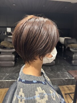 ハピネス クローバー 八木店(Happiness CLOVER) 白髪ぼかし　ココアブラウン　くびれ丸みショート