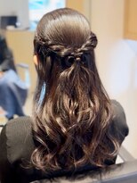 フォーエス(4S)&nbsp;ゆる～く巻いたハーフアップ　～普段用ヘアアレンジ～