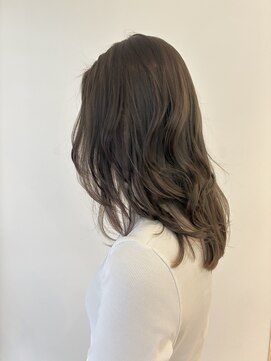 ヘアースタジオ ゼン カロン(Hair studio Zen kalon) ブリーチなしカラー/スモーキーブラウン/シャギーカット20代30代