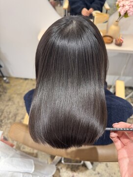 ユッカ 梅田(YUCCA) 【 YUCCA 】大人可愛い10代20代30代ロング/縮毛矯正