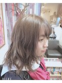ミルクティー グレージュ ベージュ 透明感