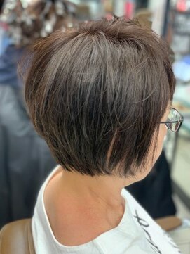 グランシュ 青葉台店(GranCieux) QUATRO×GranCieux☆丸みショート